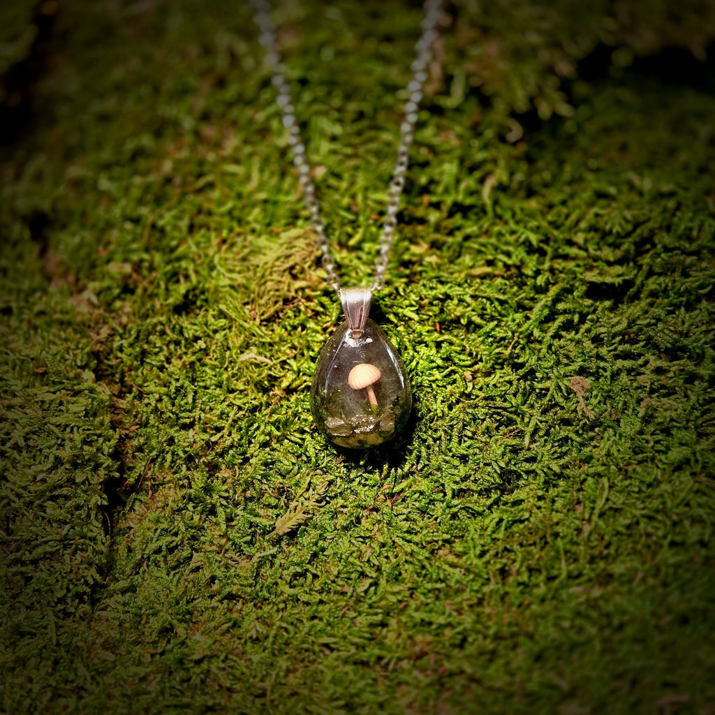 The Still Glen Pendant