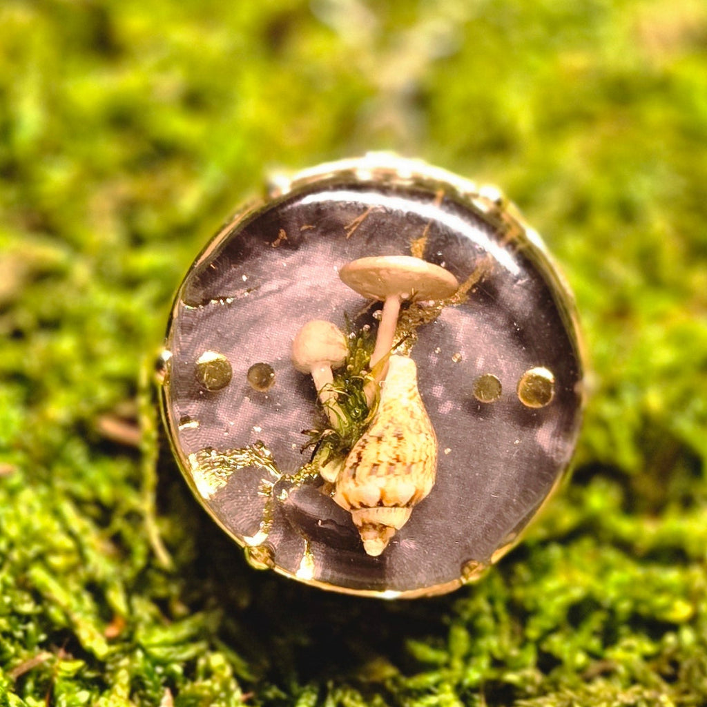 The Golden Cove Pendant