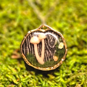 The Understory Pendant