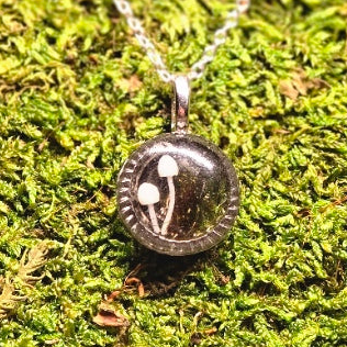 The Dark Hollow Pendant