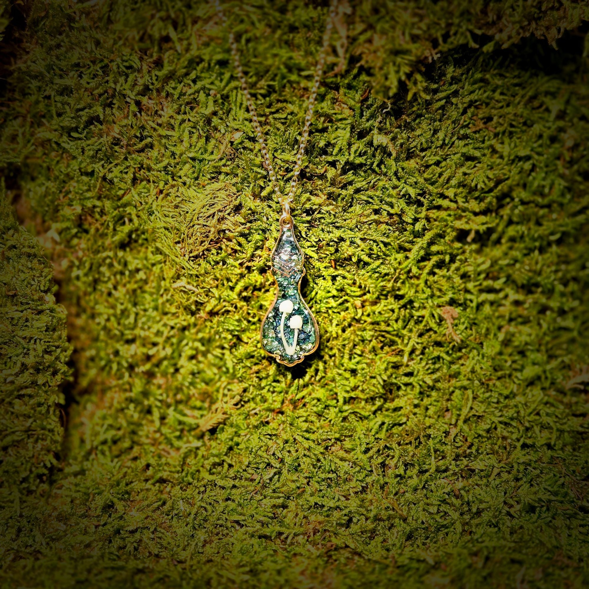 The Shimmer Spoon Pendant