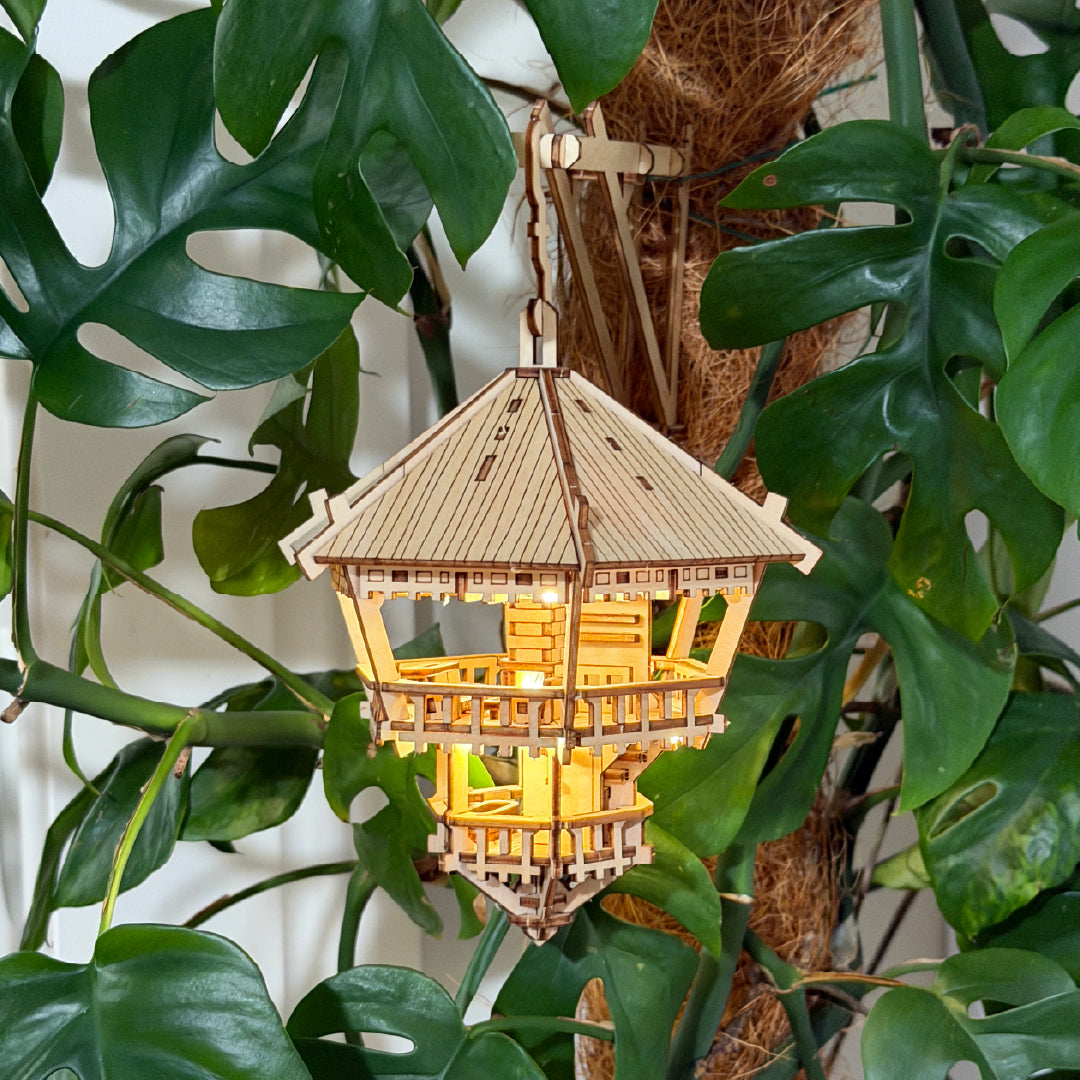 Treetop Hideaway Miniature Treehouse Kit