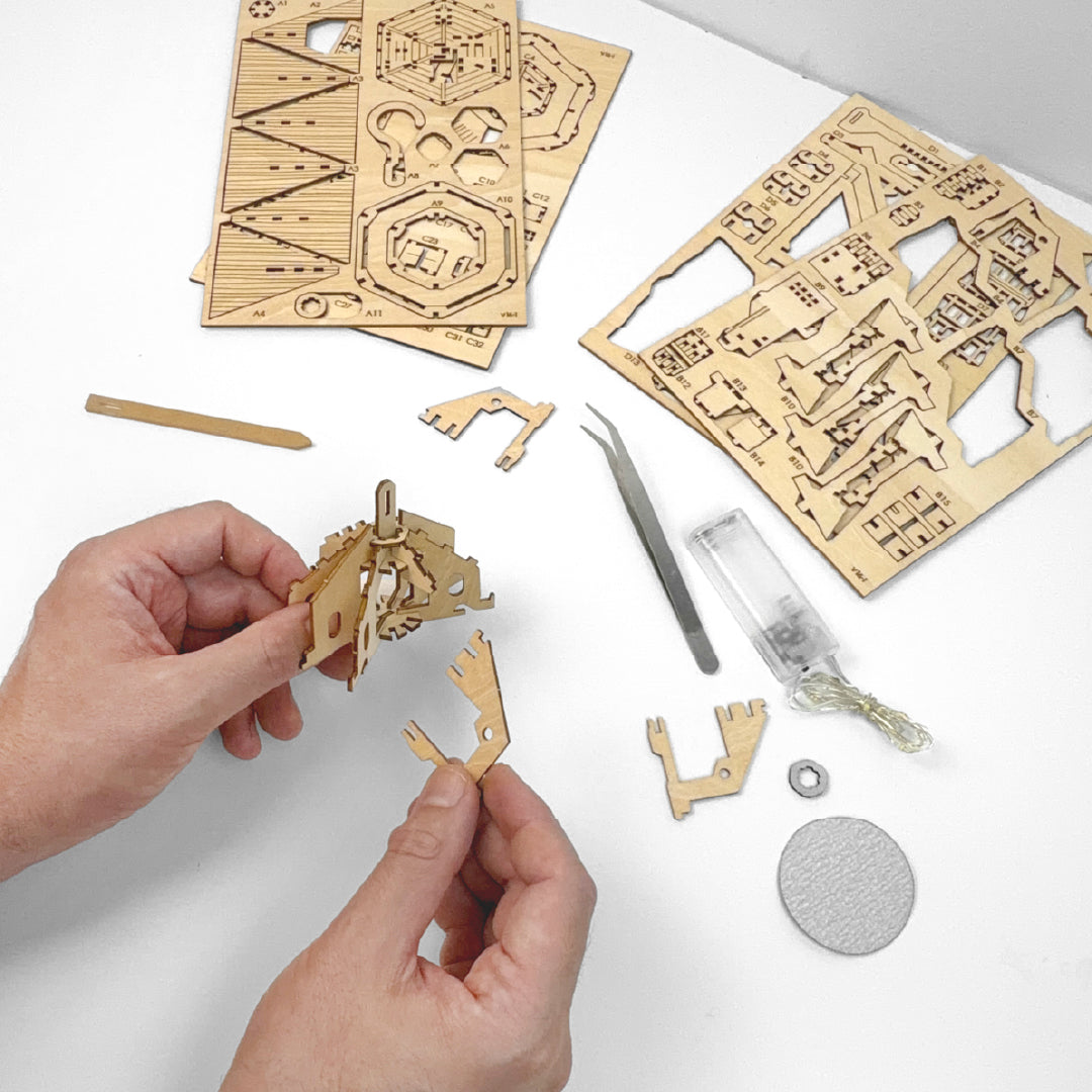 Treetop Hideaway Miniature Treehouse Kit