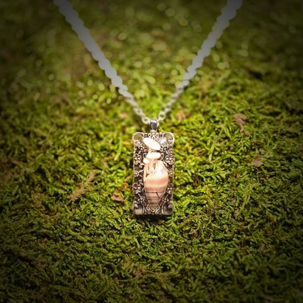 The Shell Bloom Pendant
