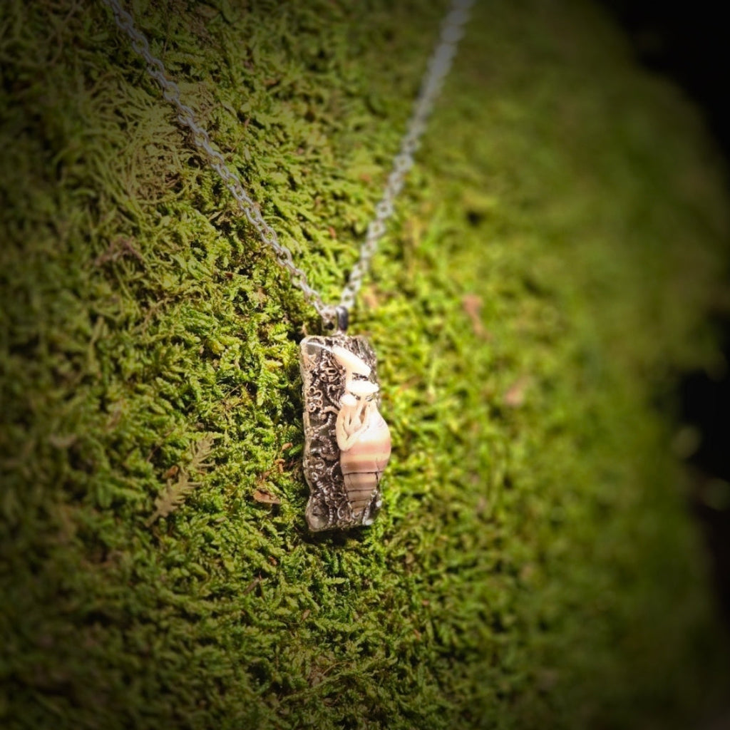 The Shell Bloom Pendant