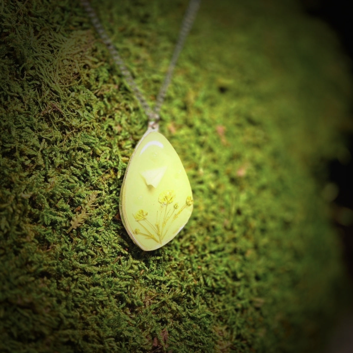 The Glen Airmail Pendant