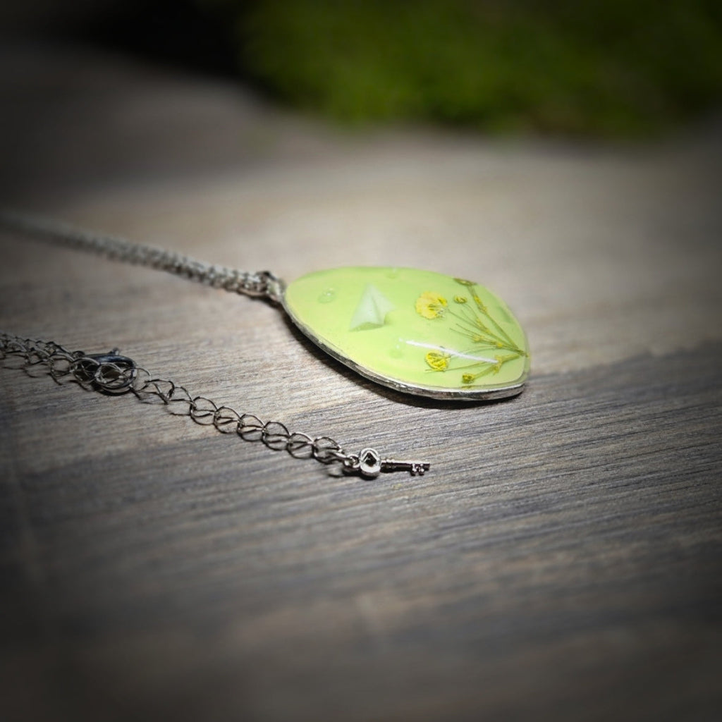 The Glen Airmail Pendant
