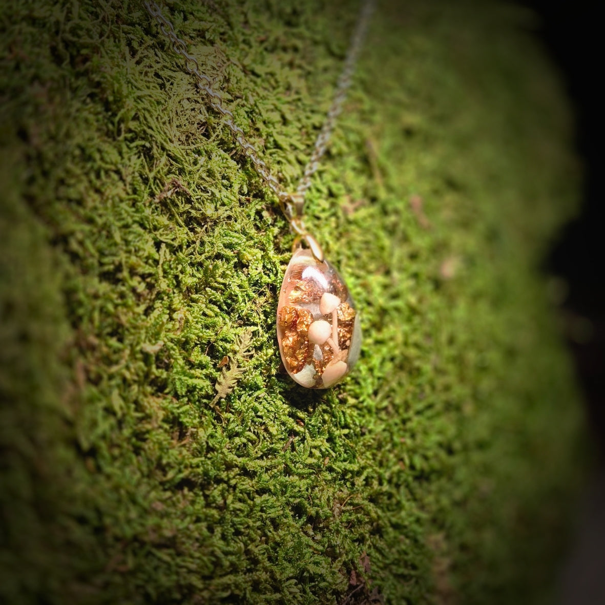 The Pebble Path Pendant